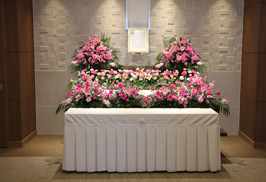 上越市の家族葬プラン105祭壇イメージ