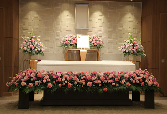 上越市の家族葬プラン85祭壇イメージ